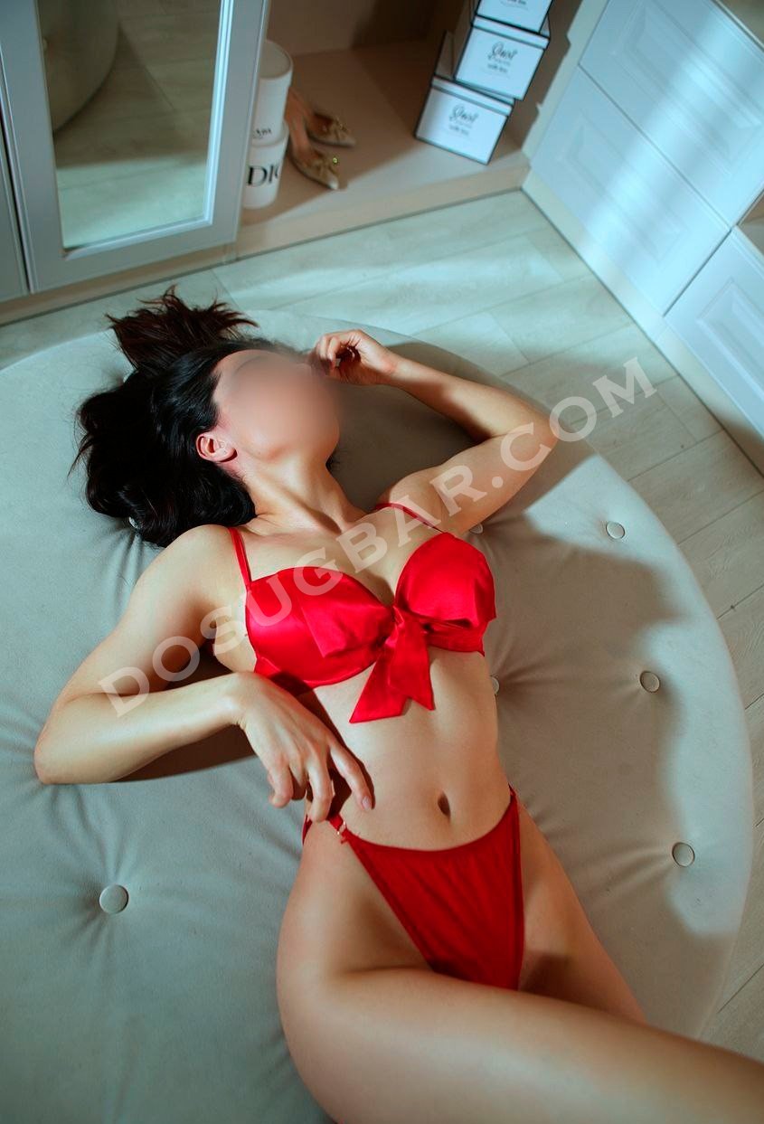 Александра, 29