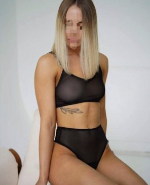 Виктория, 24